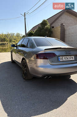 Седан Audi A4 2011 в 