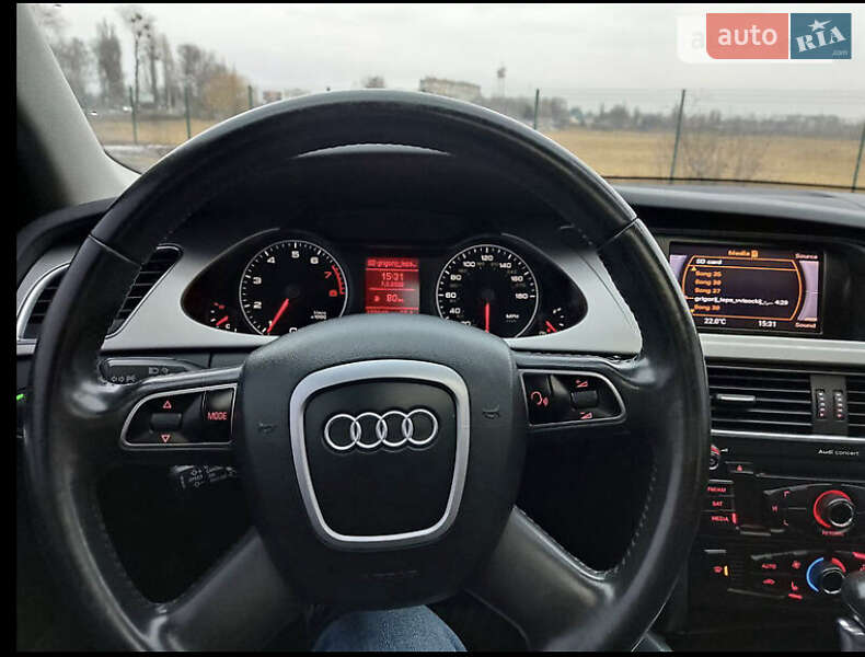 Седан Audi A4 2011 в Новомосковске