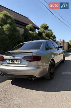 Седан Audi A4 2011 в 