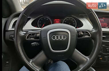 Седан Audi A4 2011 в 