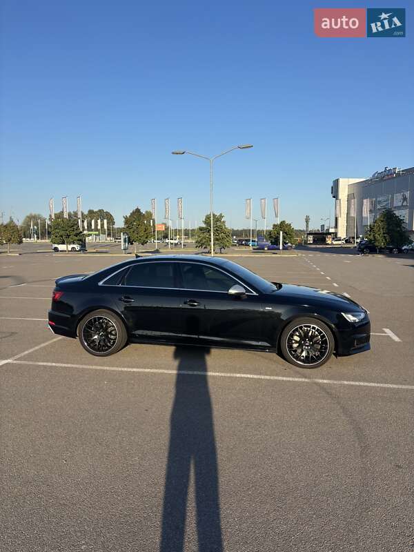 Седан Audi A4 2017 в Киеве