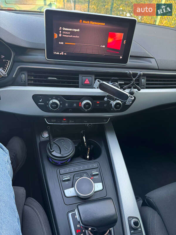 Універсал Audi A4 2019 в Павлограді