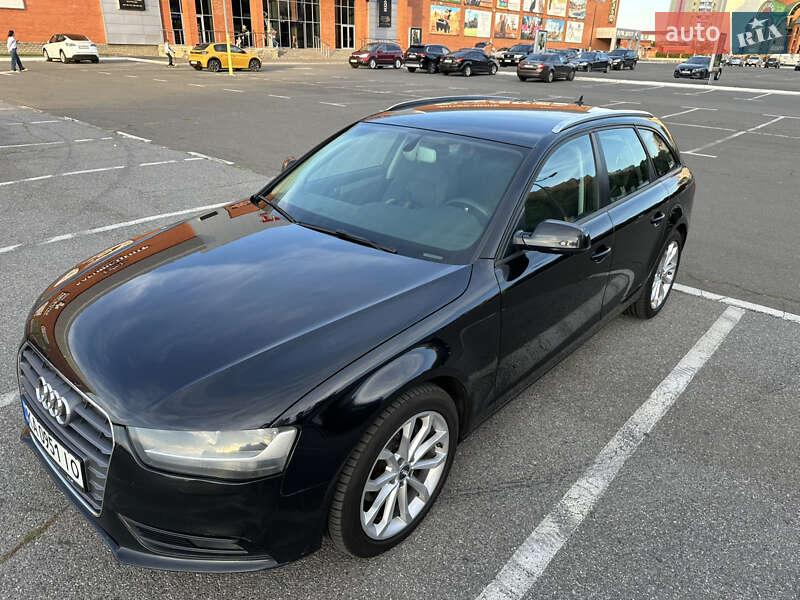 Універсал Audi A4 2015 в Києві