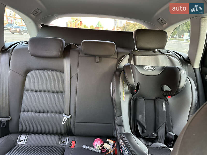Універсал Audi A4 2015 в Києві