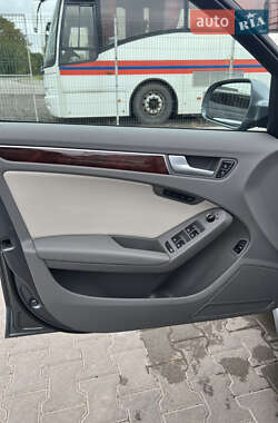 Седан Audi A4 2012 в 