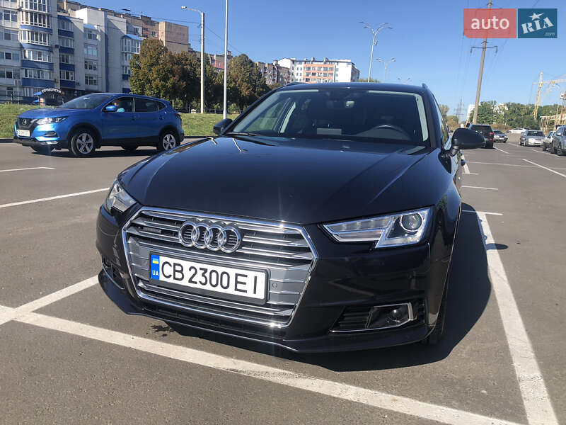 Универсал Audi A4 2018 в 