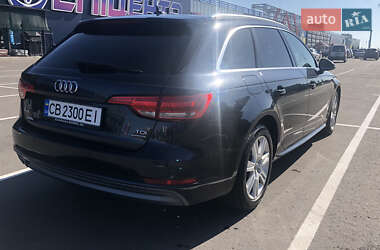 Универсал Audi A4 2018 в 