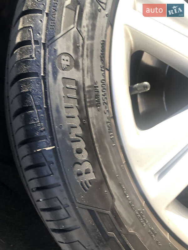 Универсал Audi A4 2018 в Чернигове