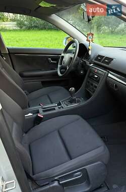 Седан Audi A4 2001 в 