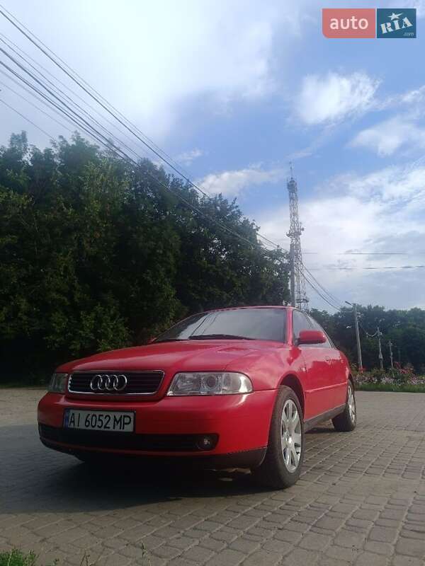 Седан Audi A4 1999 в Згуровке