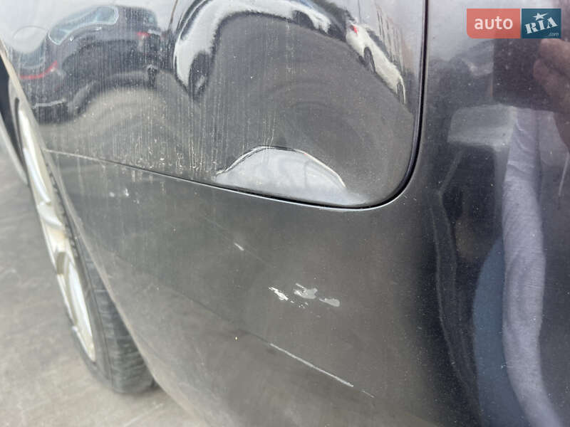 Седан Audi A4 2014 в Львове