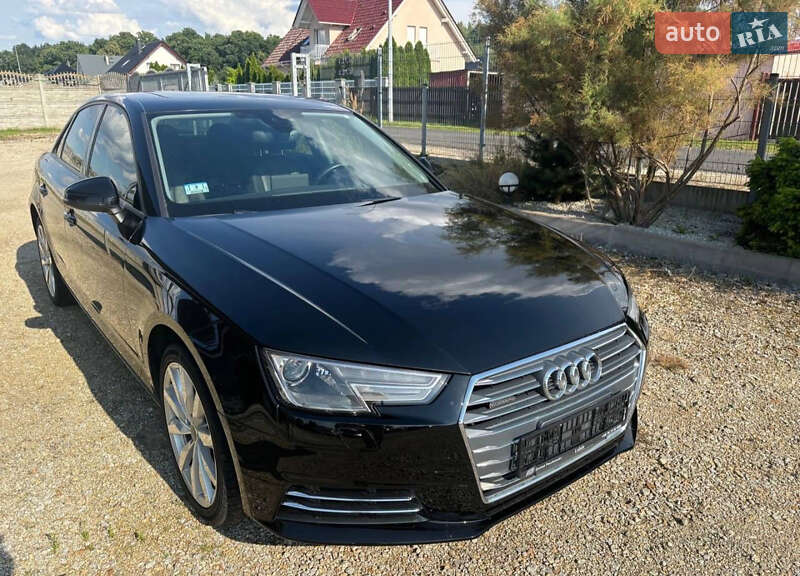 Седан Audi A4 2018 в Одессе