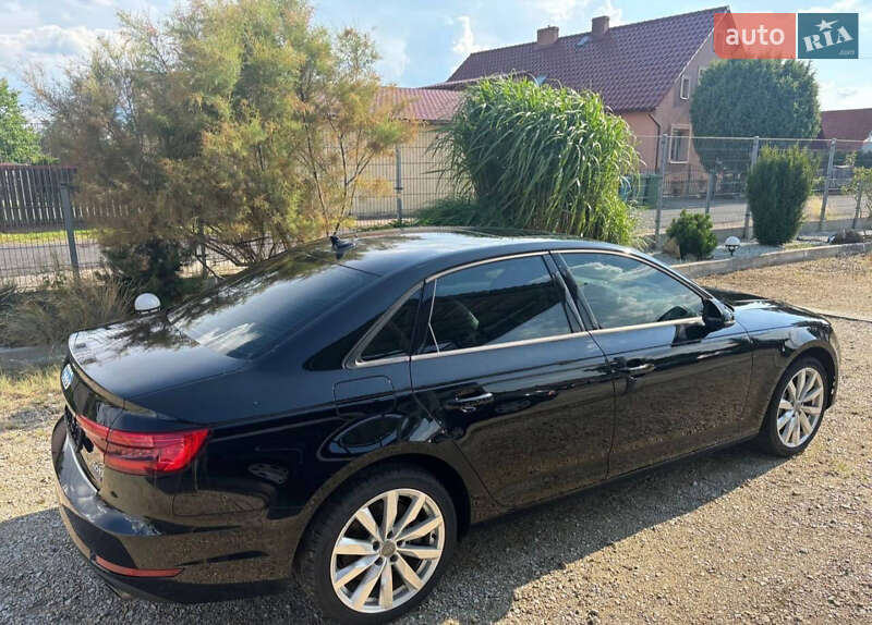Седан Audi A4 2018 в Одессе