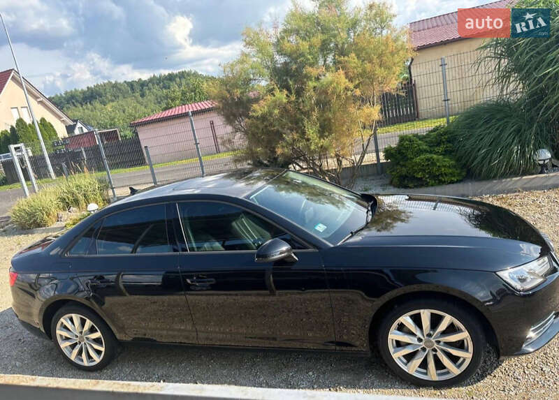 Седан Audi A4 2018 в Одессе