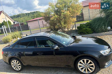Седан Audi A4 2018 в 