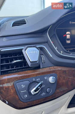 Седан Audi A4 2016 в 