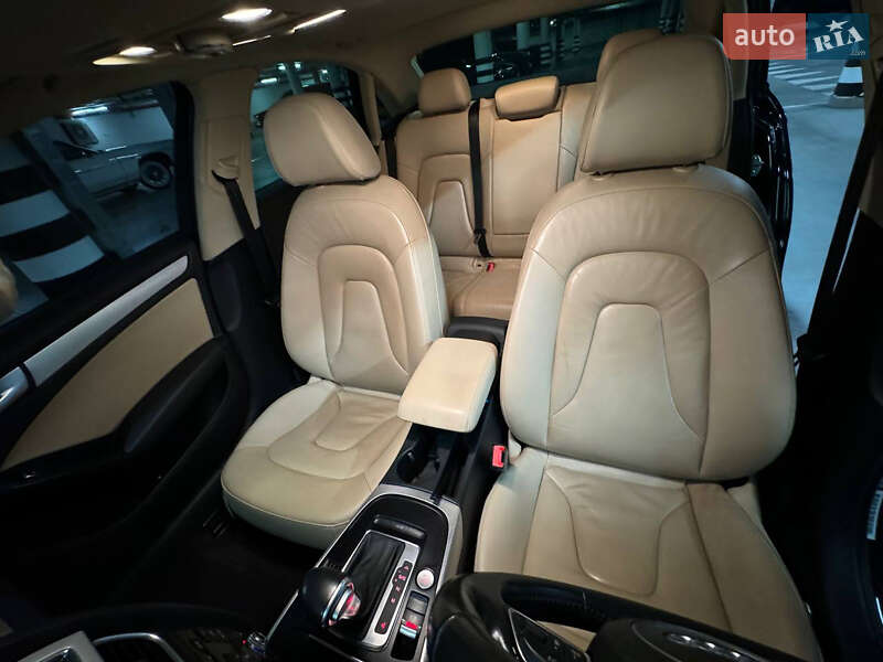 Седан Audi A4 2015 в Киеве