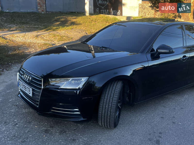 Седан Audi A4 2015 в Вышгороде