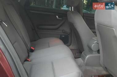 Седан Audi A4 2001 в 