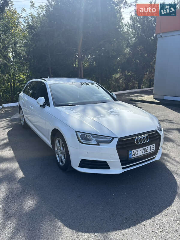 Универсал Audi A4 2018 в Мукачево