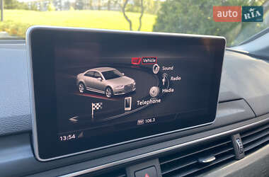 Седан Audi A4 2018 в 