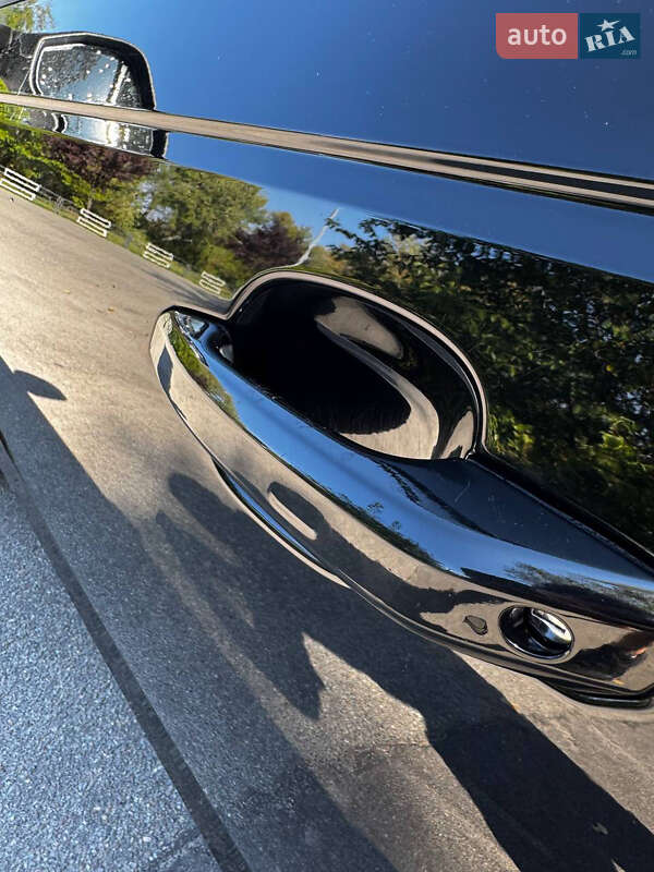 Седан Audi A4 2016 в Горішніх Плавнях