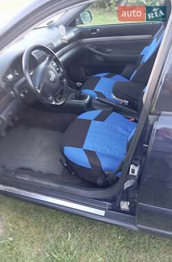 Седан Audi A4 1999 в 