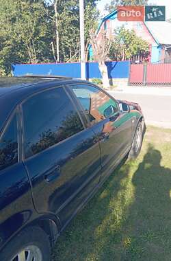 Седан Audi A4 1999 в 