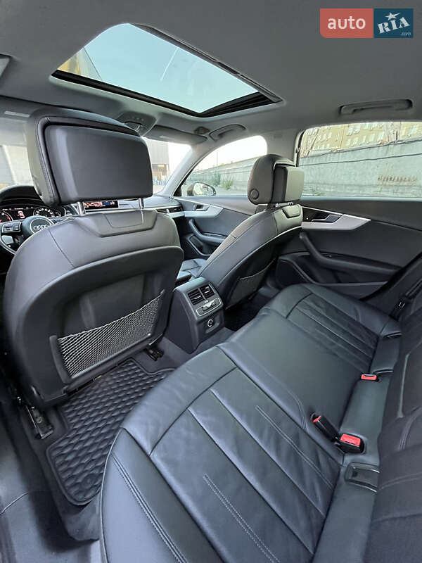Седан Audi A4 2016 в Киеве
