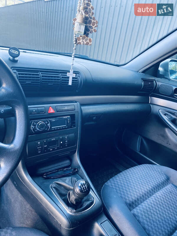 Универсал Audi A4 1999 в Яремче