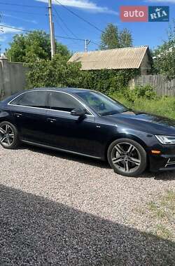 Седан Audi A4 2018 в 