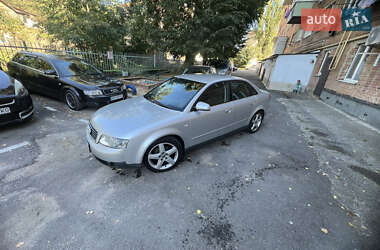 Седан Audi A4 2002 в 