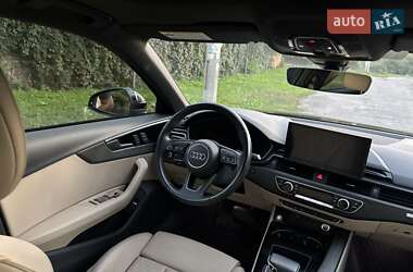 Седан Audi A4 2020 в 