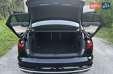 Седан Audi A4 2020 в 
