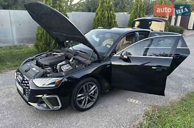 Седан Audi A4 2020 в 
