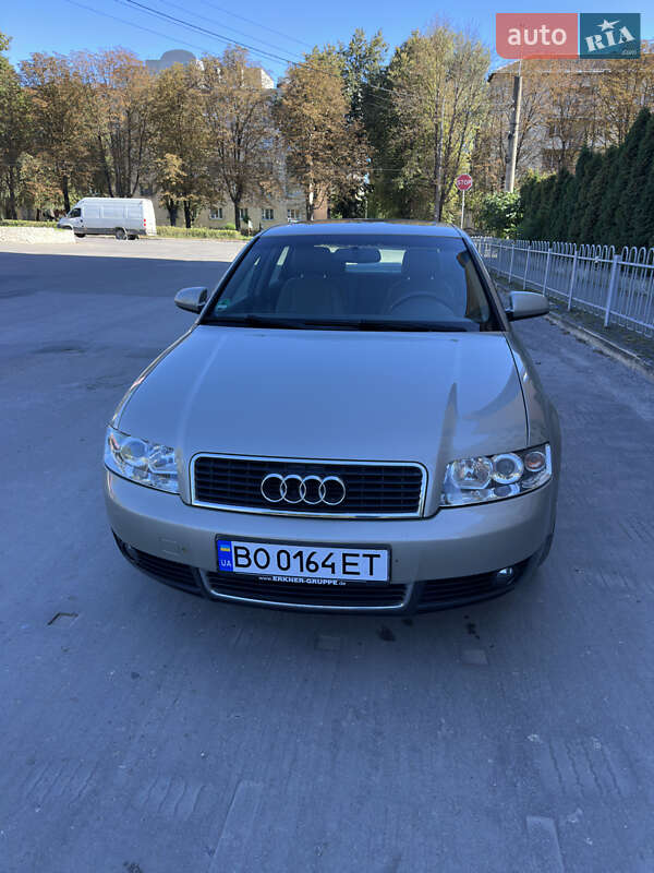 Седан Audi A4 2003 в Збараже