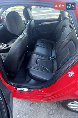 Седан Audi A4 2015 в 