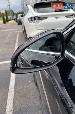 Седан Audi A4 2016 в 