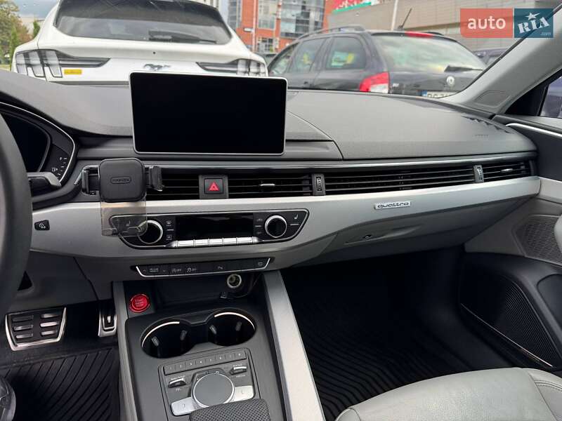 Седан Audi A4 2016 в Шептицькому