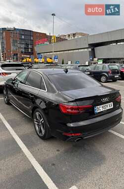 Седан Audi A4 2016 в 