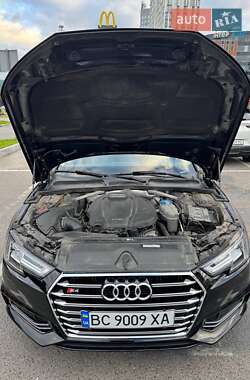Седан Audi A4 2016 в 