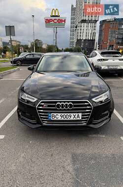 Седан Audi A4 2016 в Шептицькому