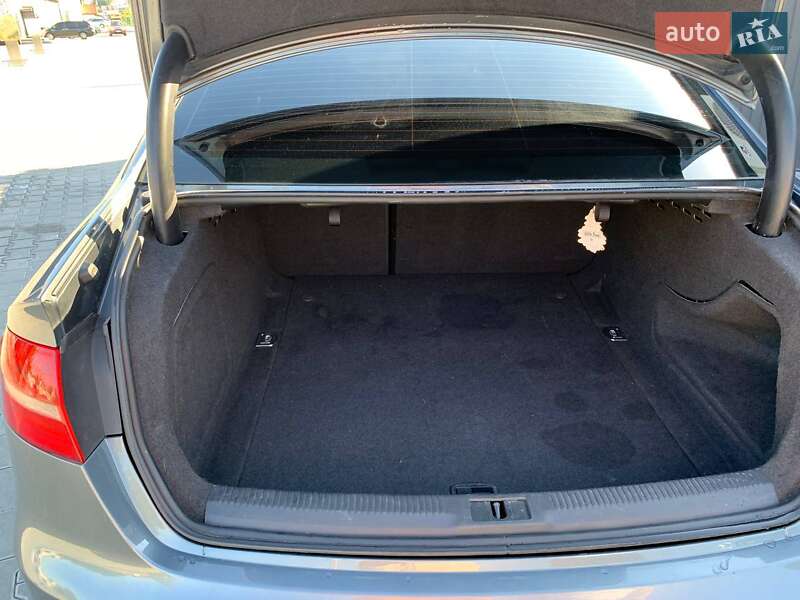 Седан Audi A4 2014 в Вінниці
