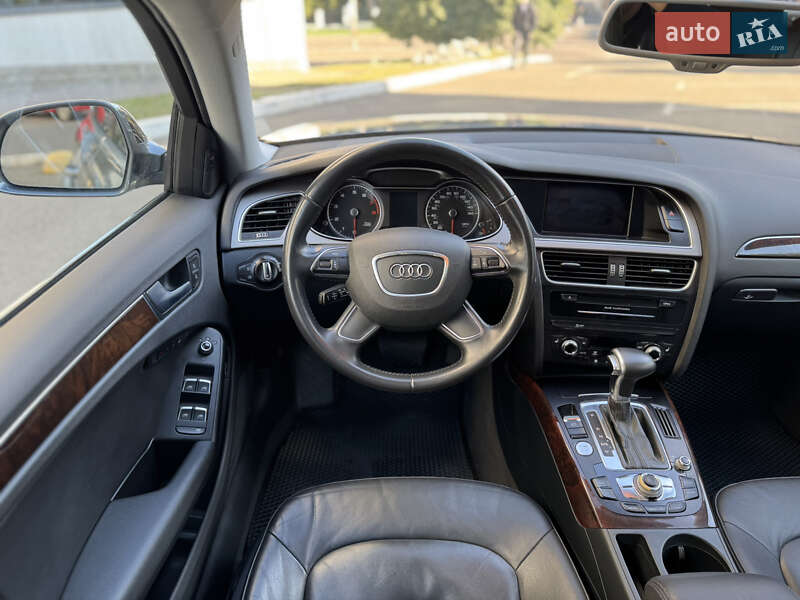 Универсал Audi A4 2013 в Киеве