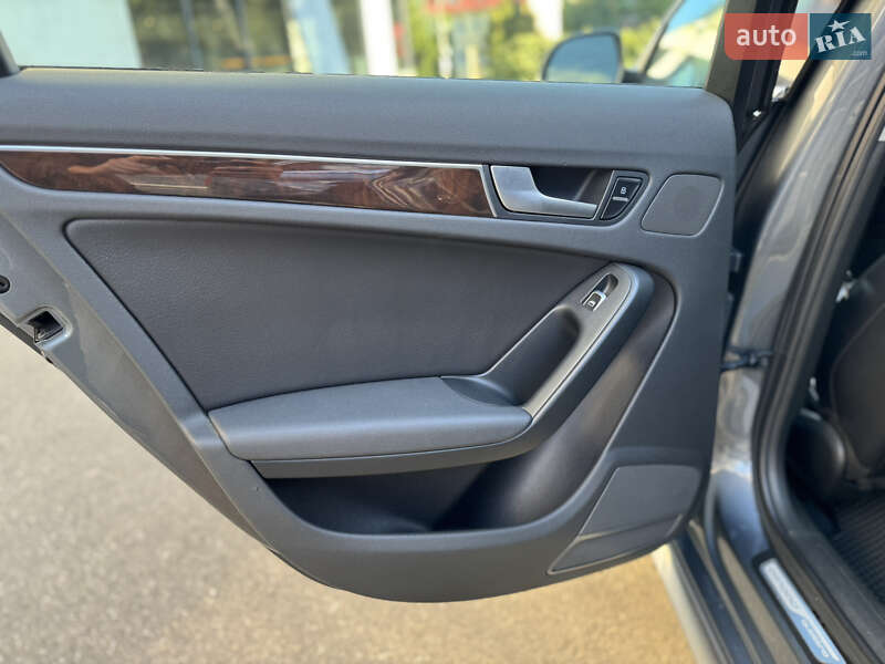 Универсал Audi A4 2013 в Киеве