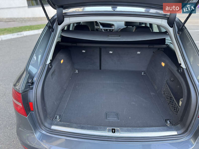 Универсал Audi A4 2013 в Киеве