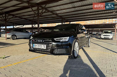 Седан Audi A4 2018 в Чорноморську