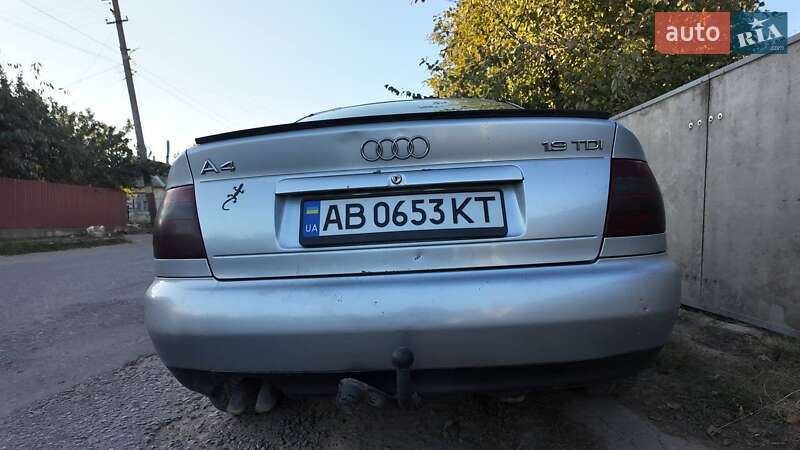 Седан Audi A4 1998 в Баре