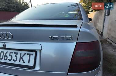 Седан Audi A4 1998 в 