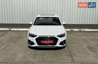 Седан Audi A4 2020 в 